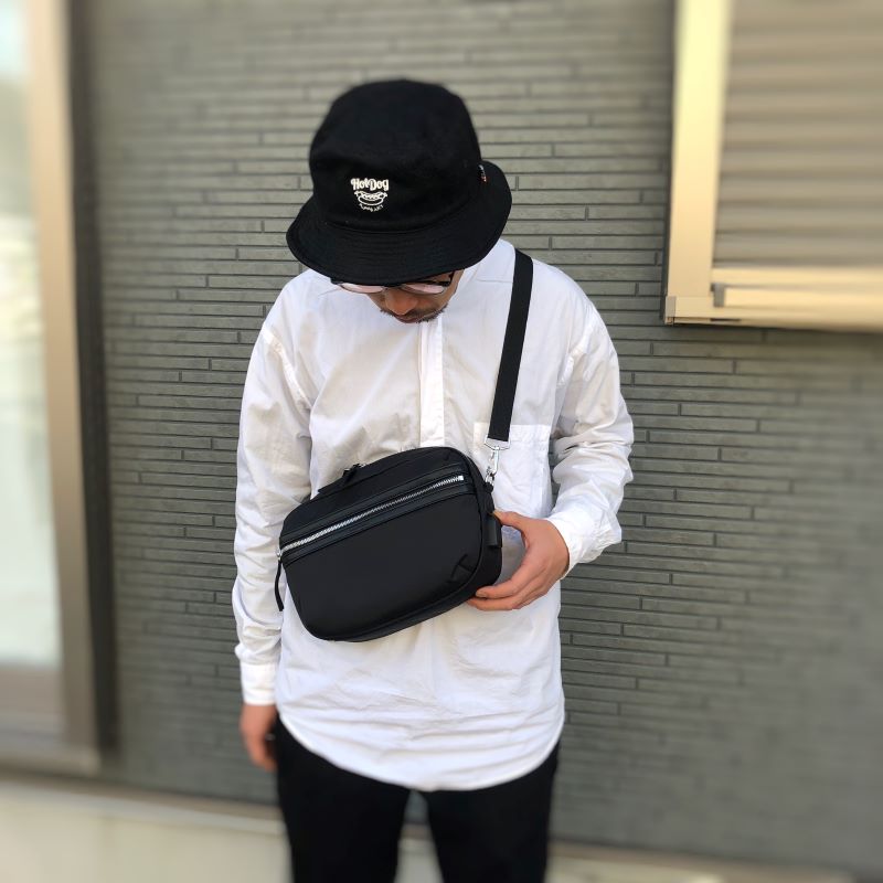 ハーベストヒルズ ボディバッグ